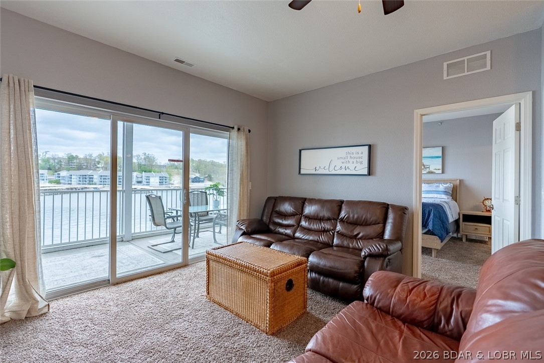 Robins at the Waters Edge Condominium - Residential