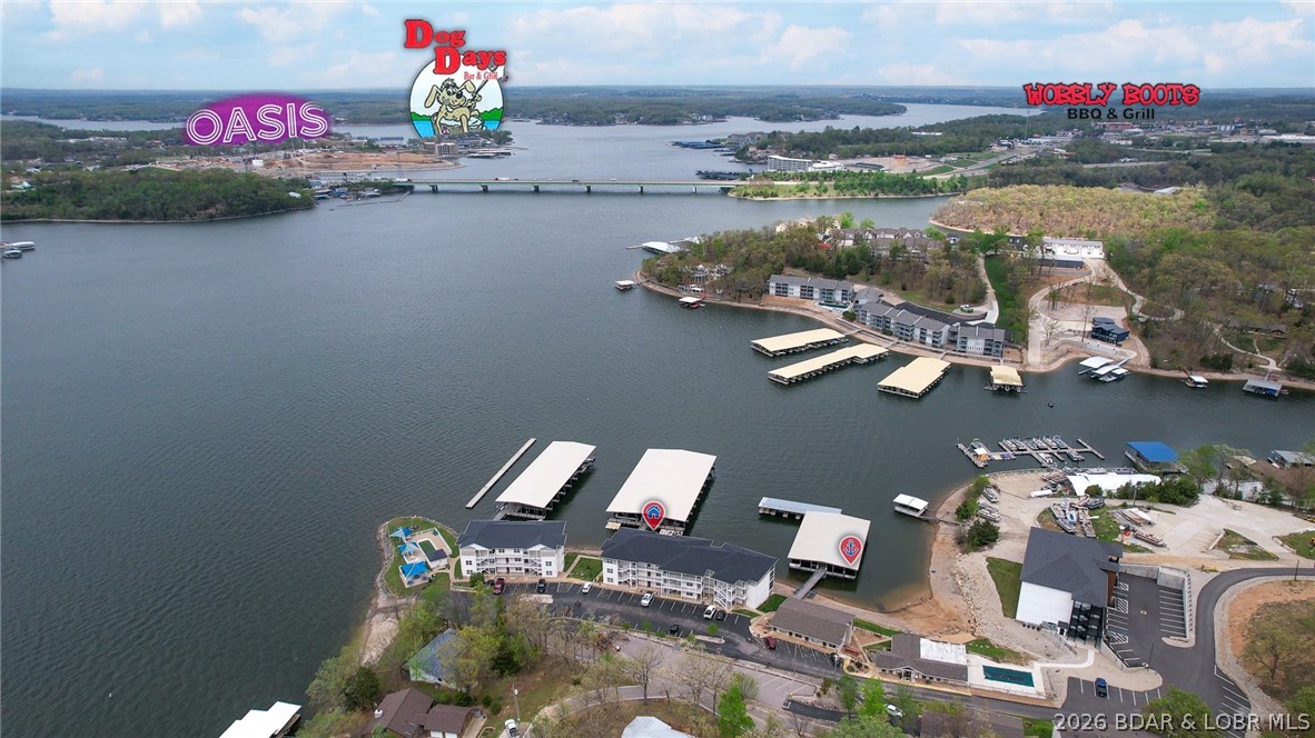 Robins at the Waters Edge Condominium - Residential