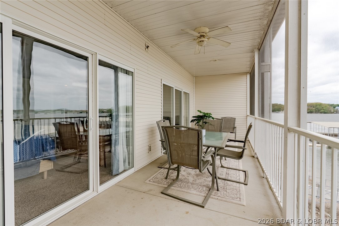 Robins at the Waters Edge Condominium - Residential