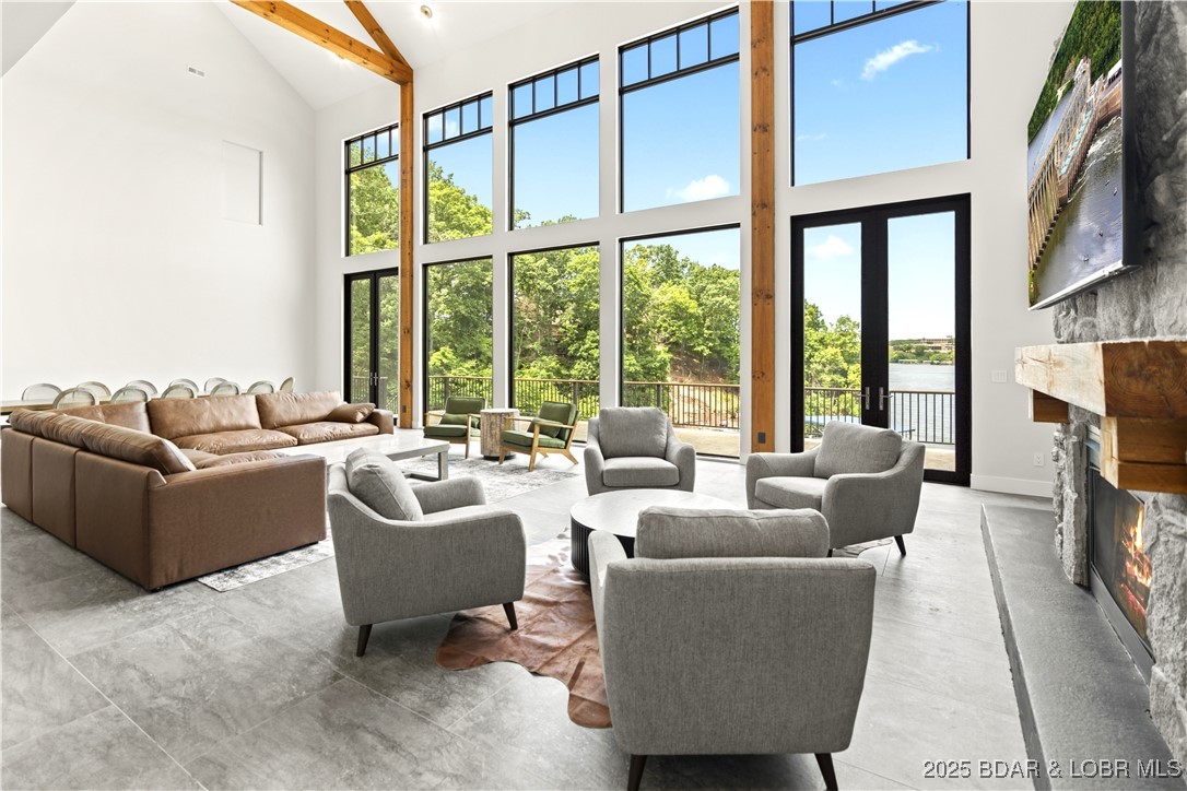 Grand Point - Residential