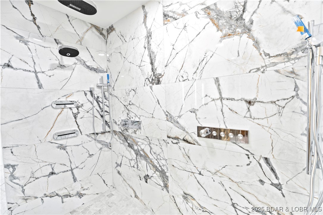 Grand Point - Residential