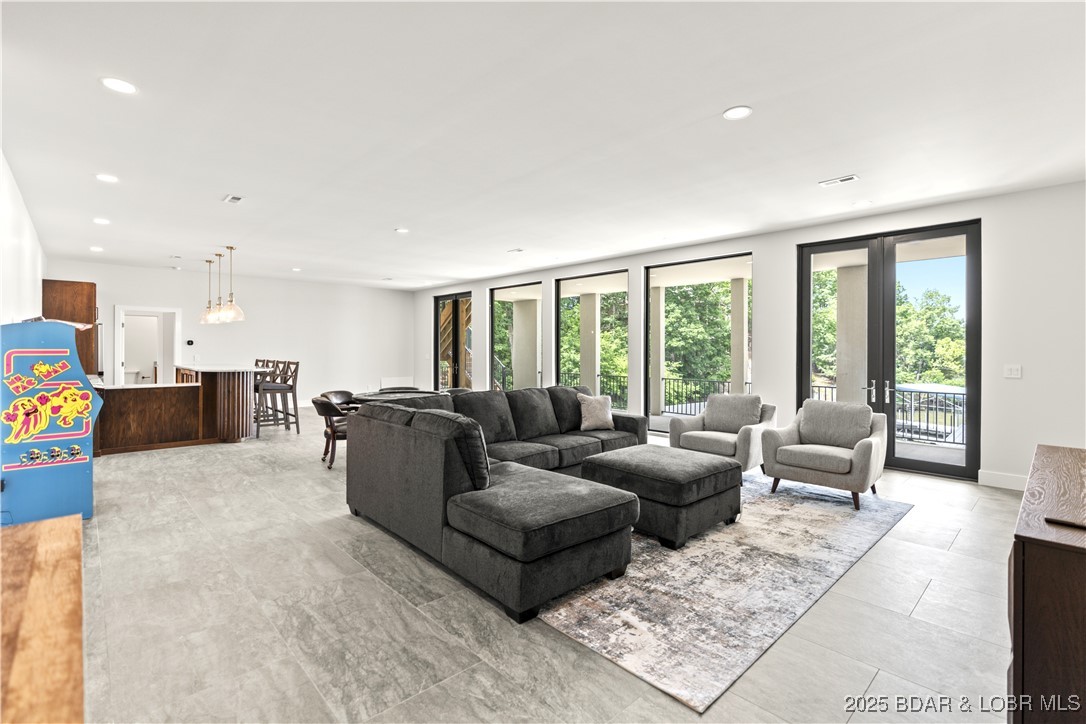 Grand Point - Residential