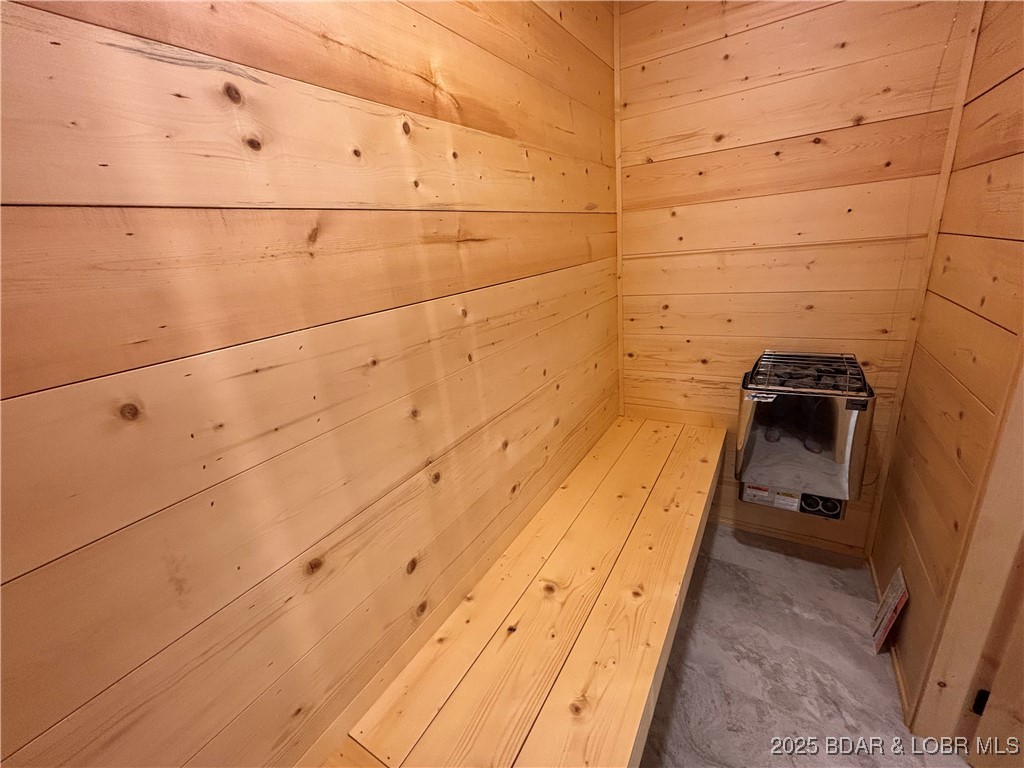 Grand Point - Residential