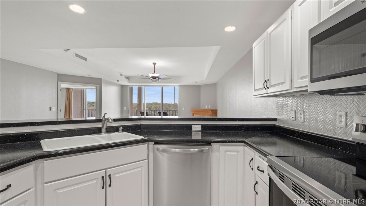 The Towers at Parkview Bay - Residential