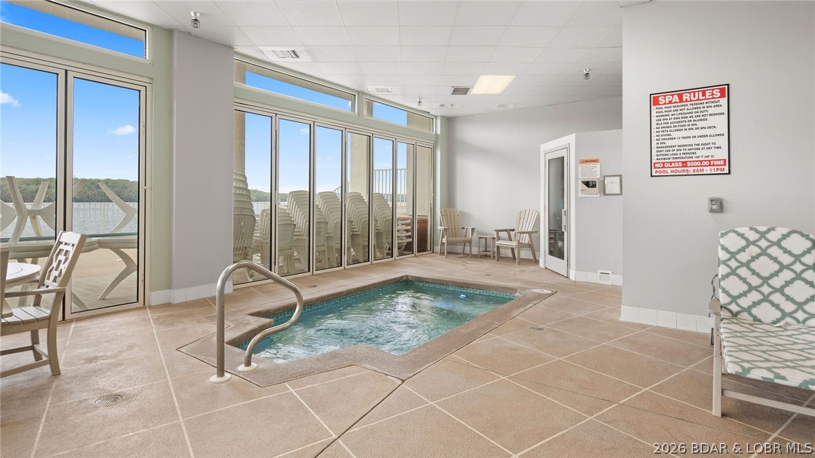 The Towers at Parkview Bay - Residential