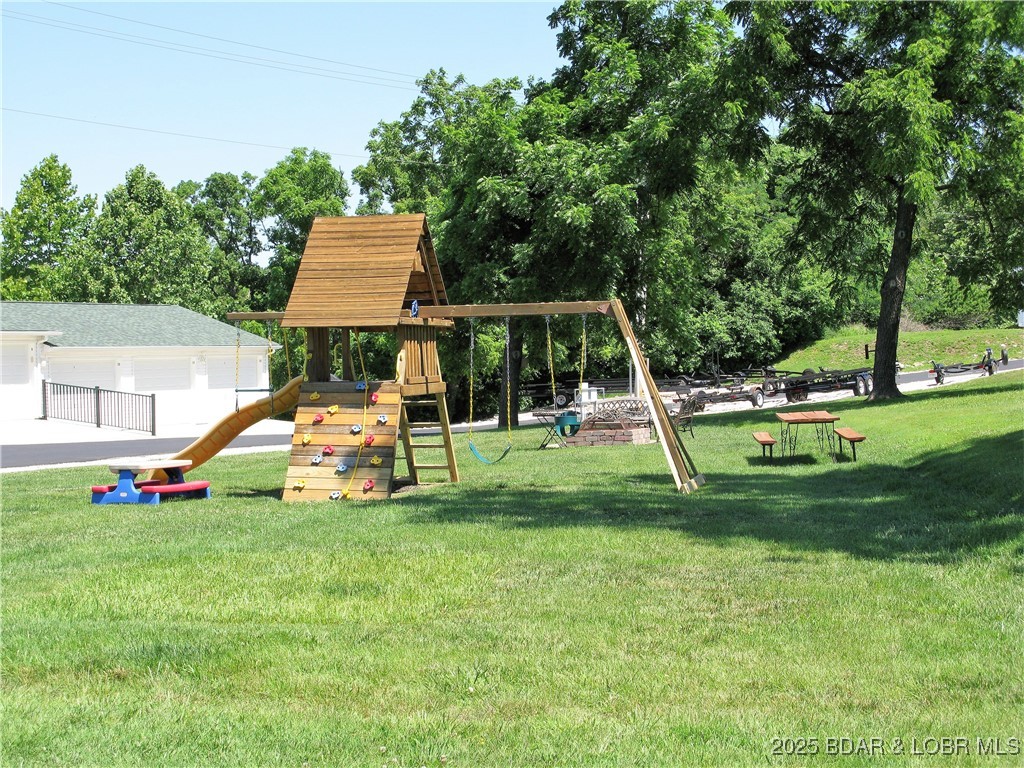 Park Place On The Lake - Residential