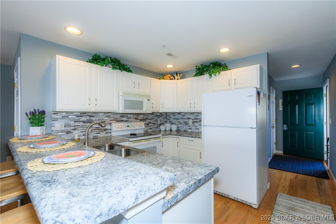 Park Place On The Lake - Residential