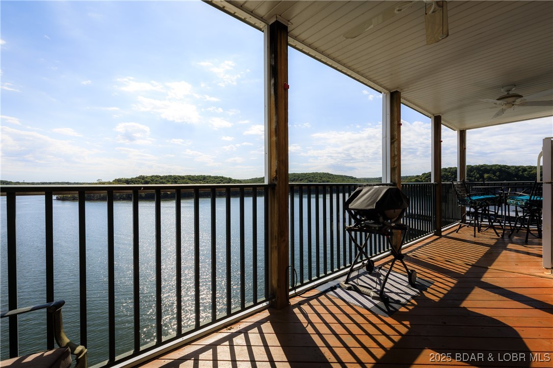 Park Place On The Lake - Residential