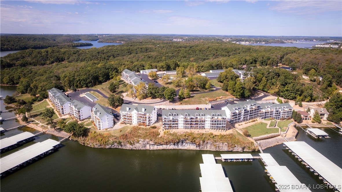 Park Place On The Lake - Residential