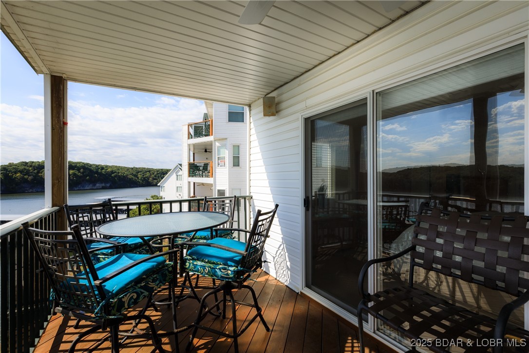 Park Place On The Lake - Residential