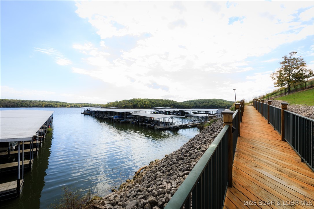 Park Place On The Lake - Residential
