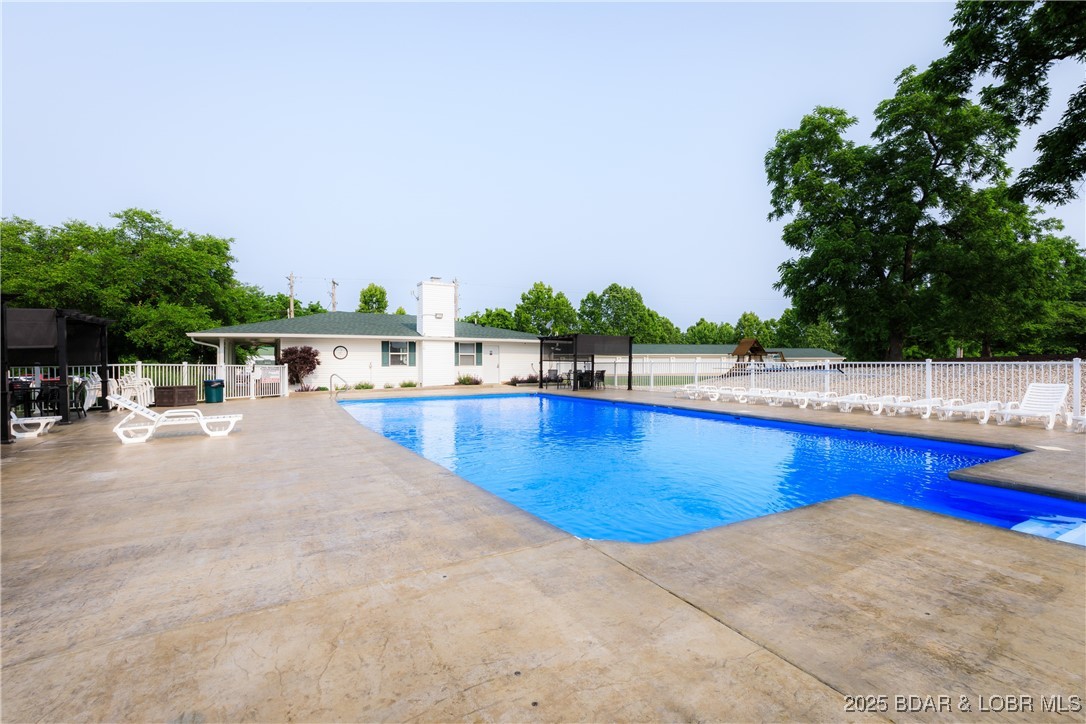 Park Place On The Lake - Residential