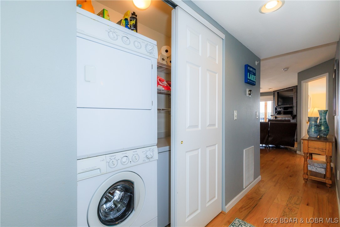 Park Place On The Lake - Residential