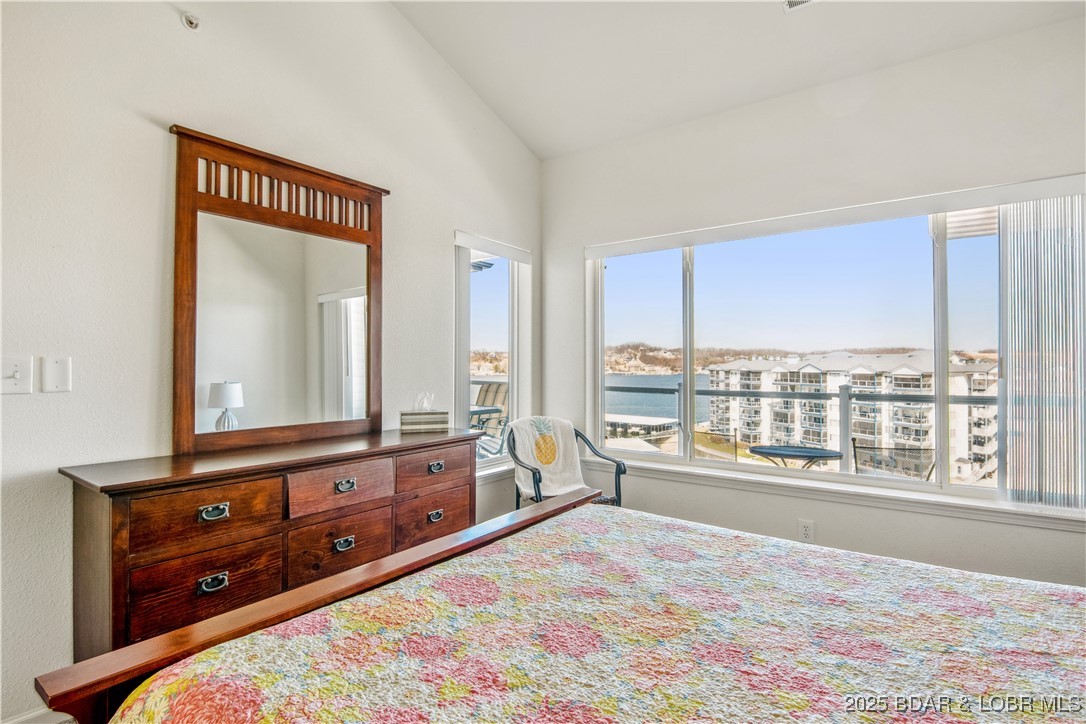 Lake Ozark, Missouri 65049, United States, 2 Bedrooms Bedrooms, ,2 BathroomsBathrooms,Residential,Active,96855