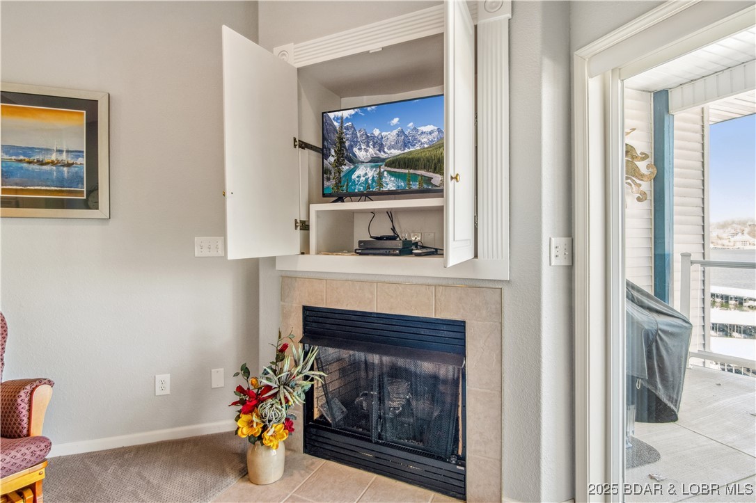 Lake Ozark, Missouri 65049, United States, 2 Bedrooms Bedrooms, ,2 BathroomsBathrooms,Residential,Active,96855