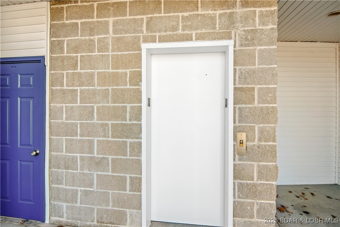 Lake Ozark, Missouri 65049, United States, 2 Bedrooms Bedrooms, ,2 BathroomsBathrooms,Residential,Active,96855