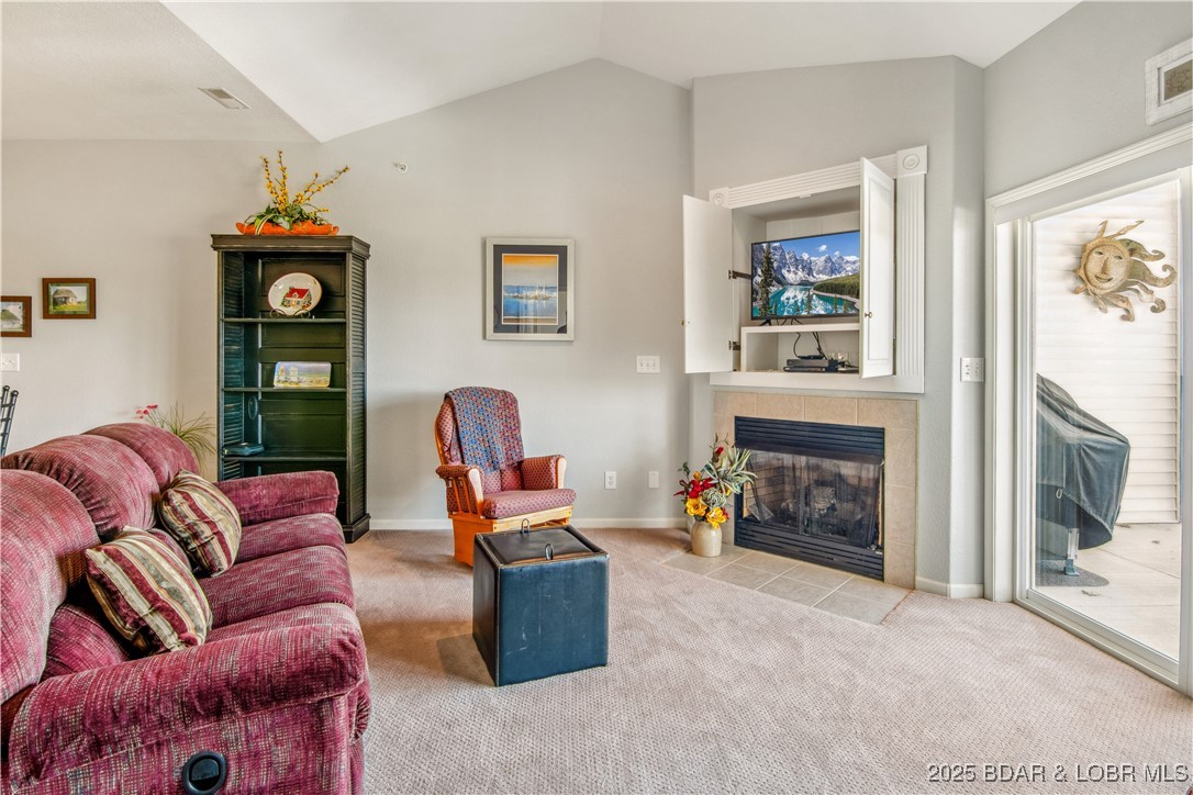 Lake Ozark, Missouri 65049, United States, 2 Bedrooms Bedrooms, ,2 BathroomsBathrooms,Residential,Active,96855