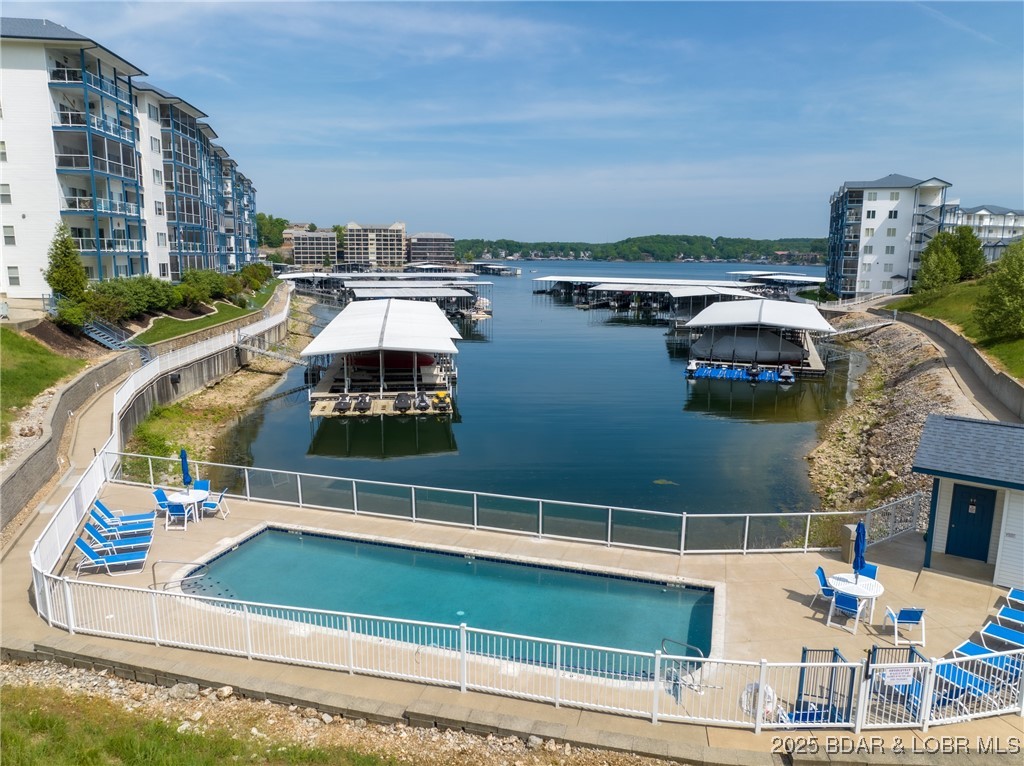 Lake Ozark, Missouri 65049, United States, 2 Bedrooms Bedrooms, ,2 BathroomsBathrooms,Residential,Active,96855