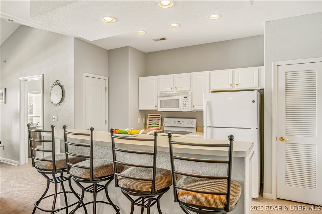 Lake Ozark, Missouri 65049, United States, 2 Bedrooms Bedrooms, ,2 BathroomsBathrooms,Residential,Active,96855