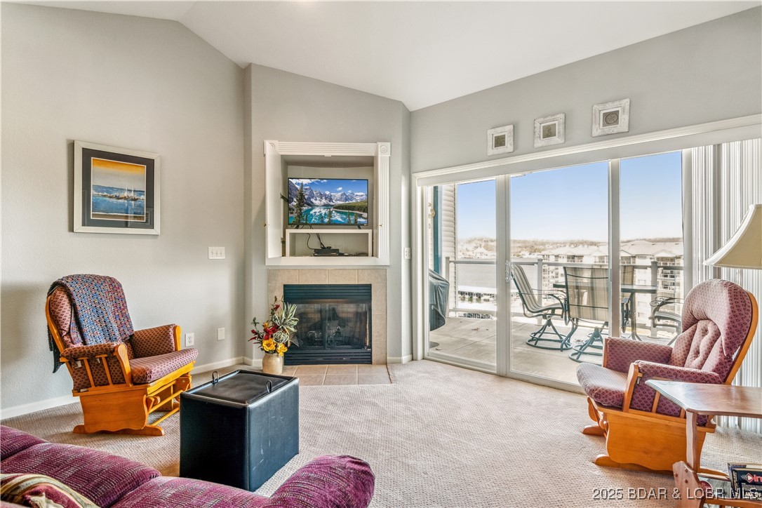 Lake Ozark, Missouri 65049, United States, 2 Bedrooms Bedrooms, ,2 BathroomsBathrooms,Residential,Active,96855