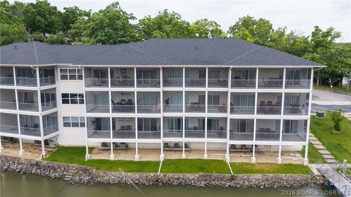 Robins at the Waters Edge Condominium - Residential