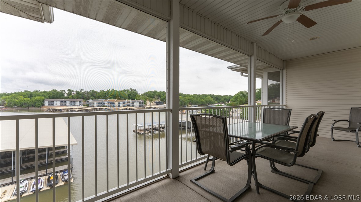 Robins at the Waters Edge Condominium - Residential