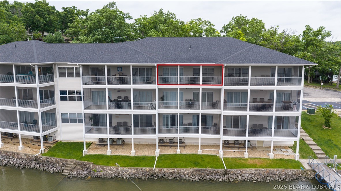 Robins at the Waters Edge Condominium - Residential