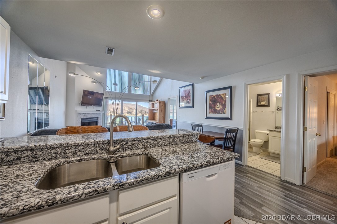 Cedar Glen Condominium - Residential