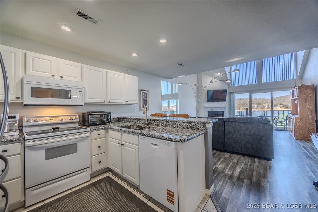 Cedar Glen Condominium - Residential