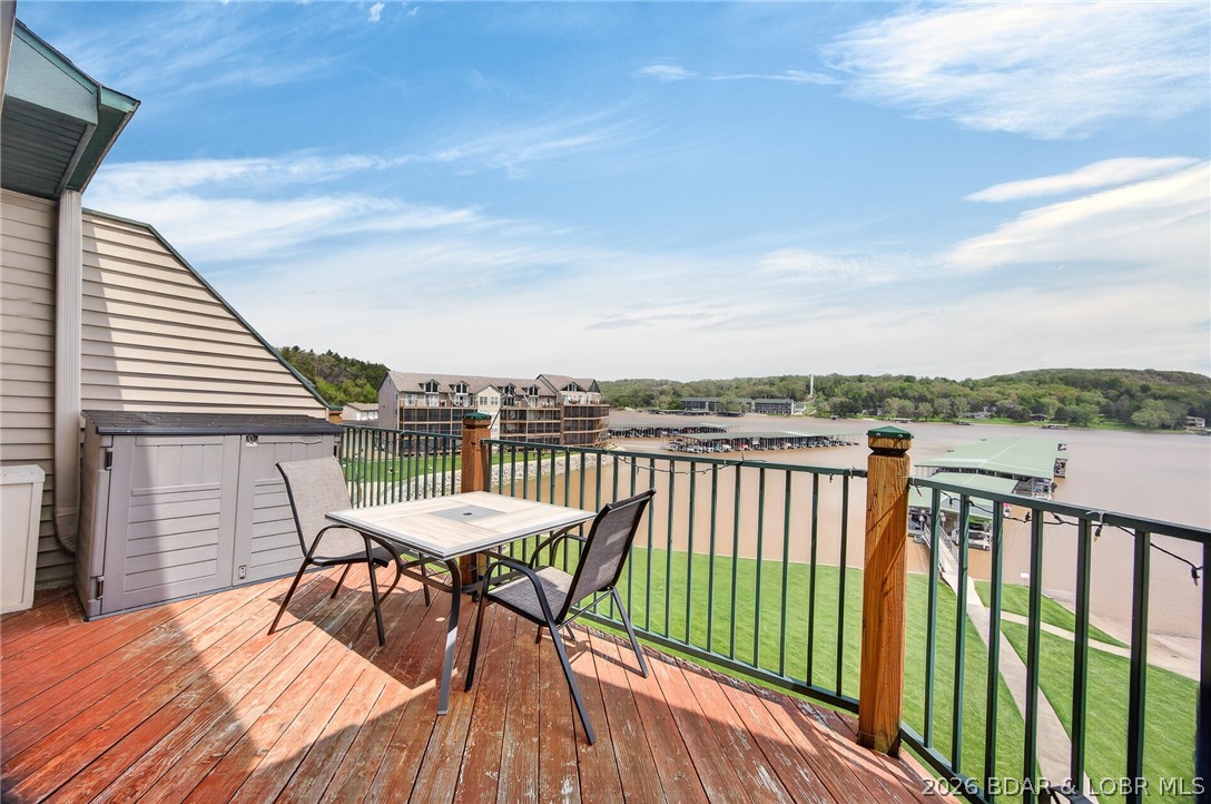Cedar Glen Condominium - Residential