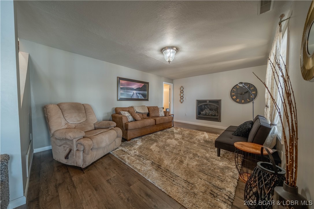 Scenic - Residential