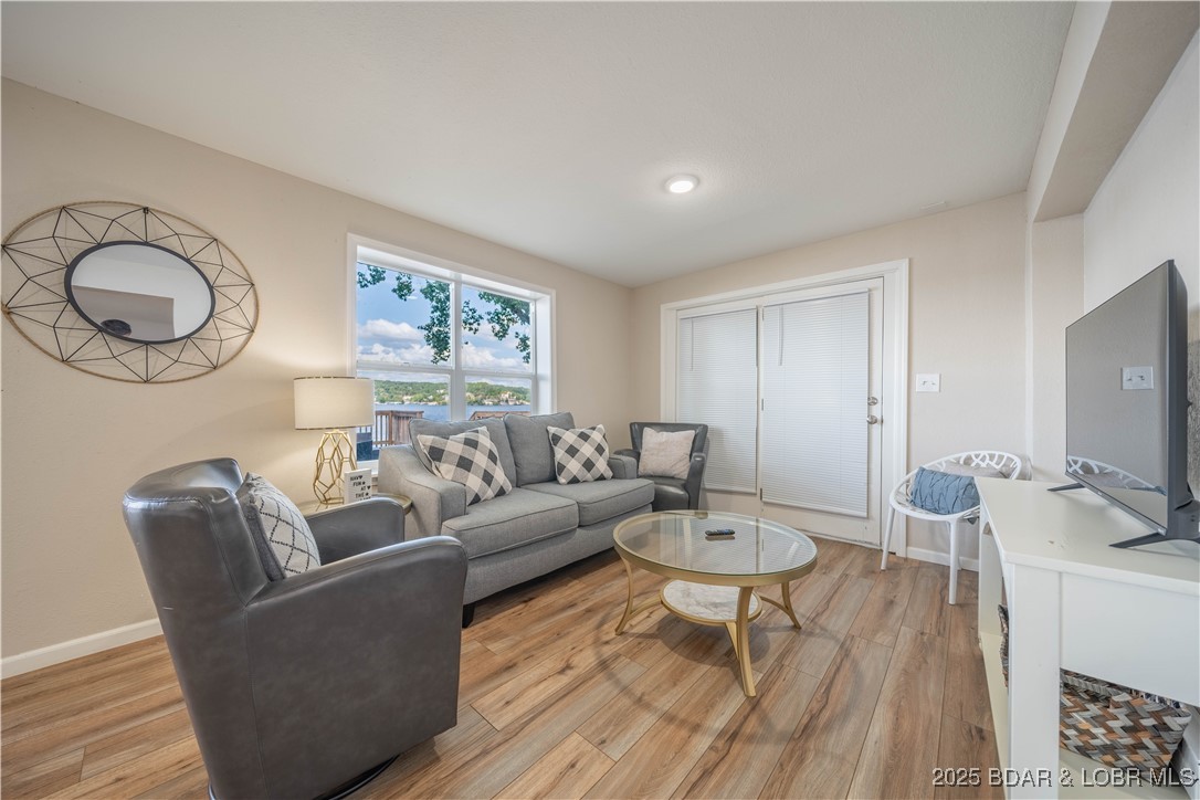 Scenic - Residential