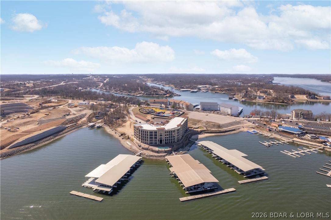 The Hamptons Condominium - Residential