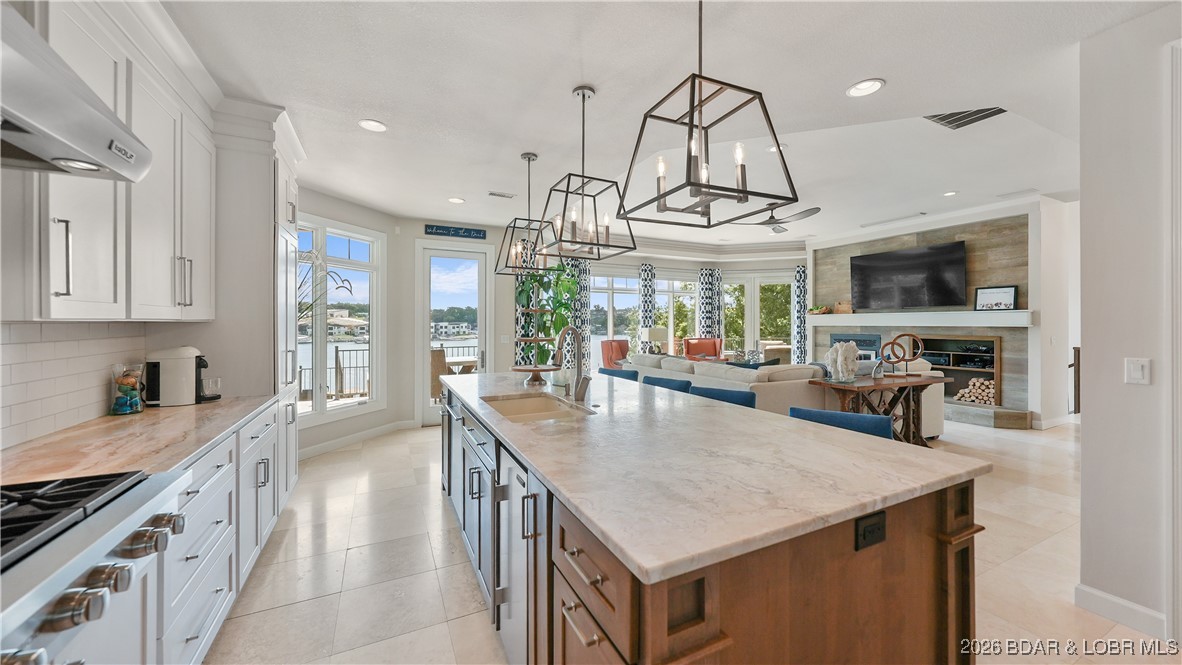 Grand Point No. 3 - Residential