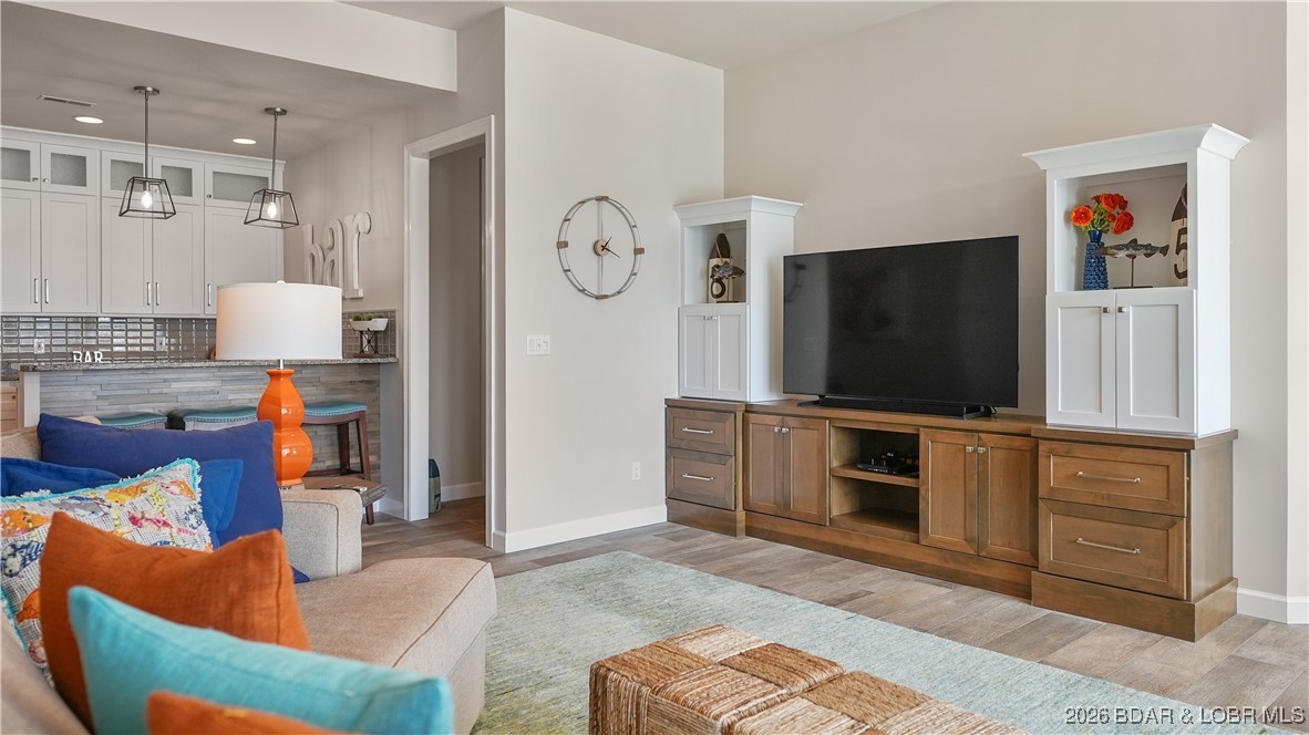 Grand Point No. 3 - Residential