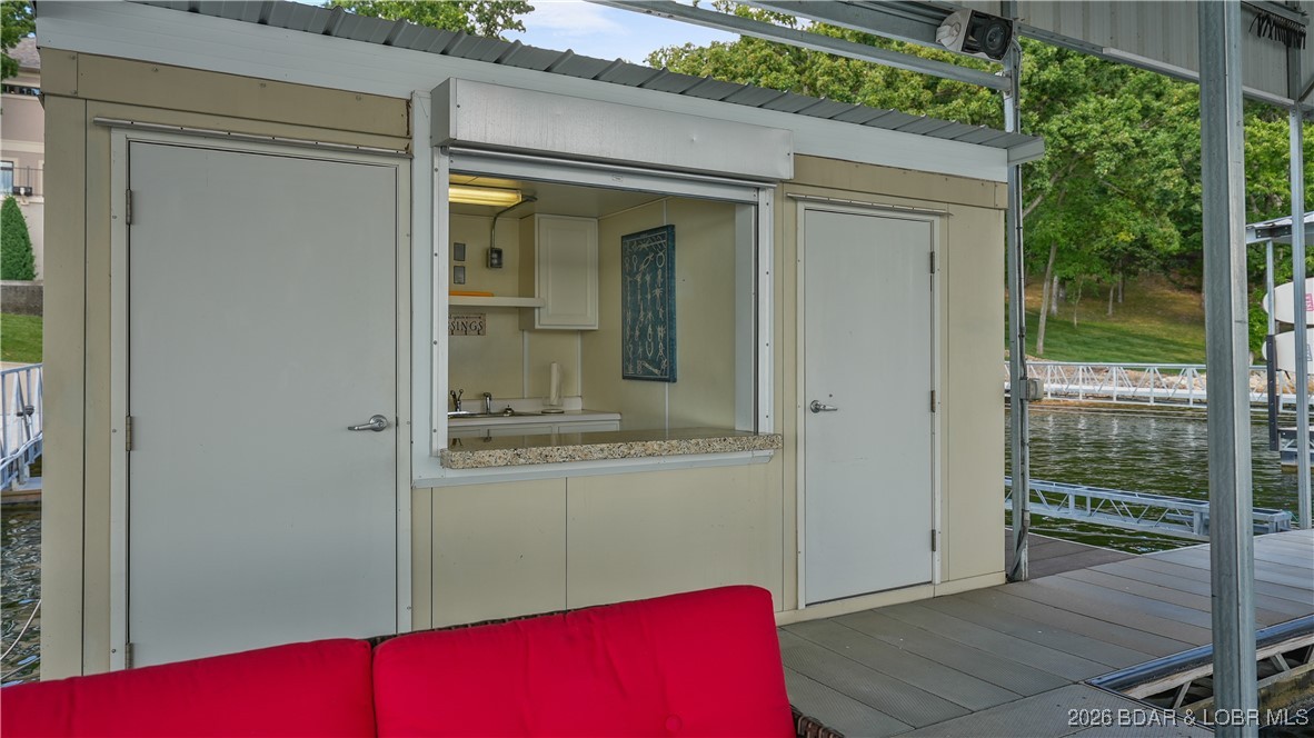 Grand Point No. 3 - Residential