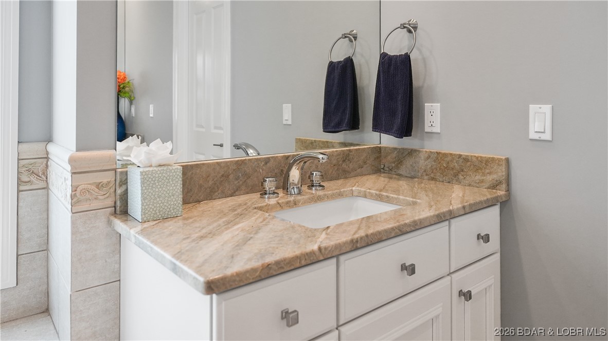 Grand Point No. 3 - Residential