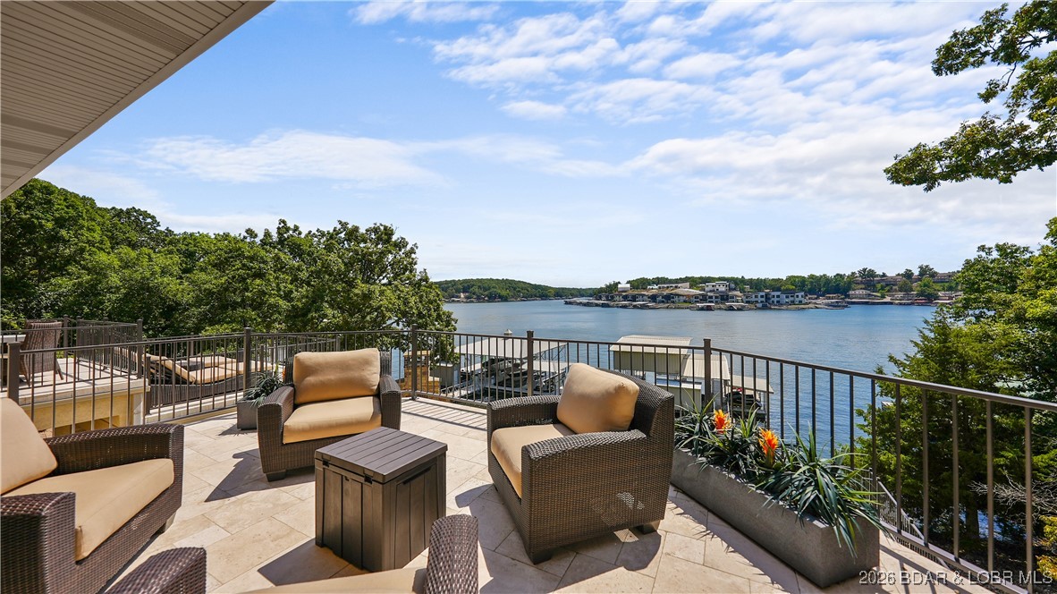 Grand Point No. 3 - Residential