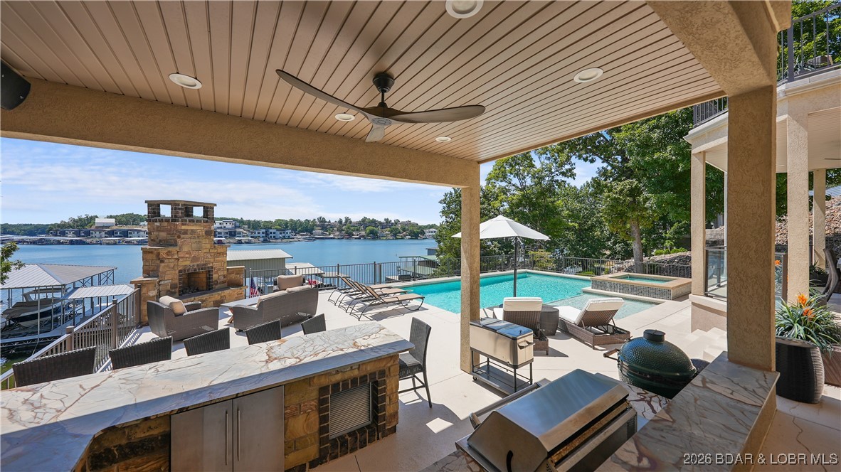 Grand Point No. 3 - Residential