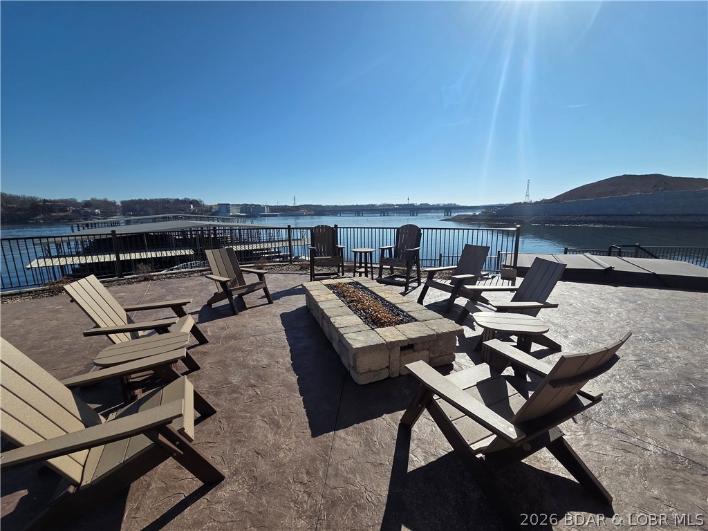 The Hamptons Condominium - Residential