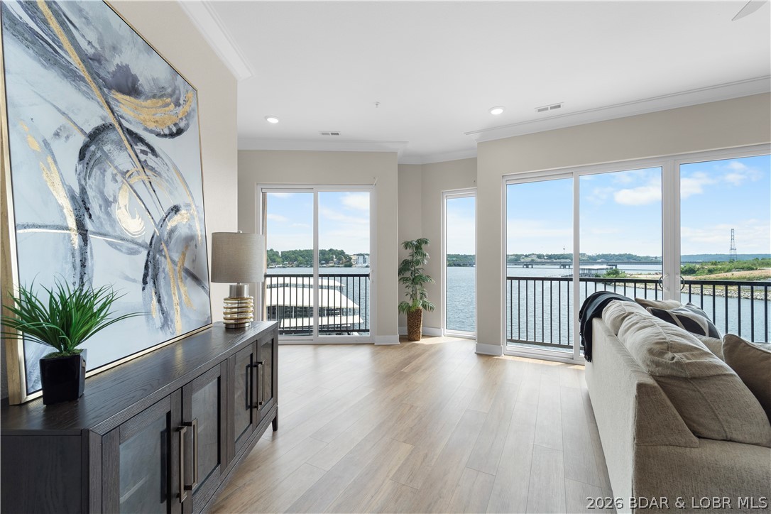 The Hamptons Condominium - Residential