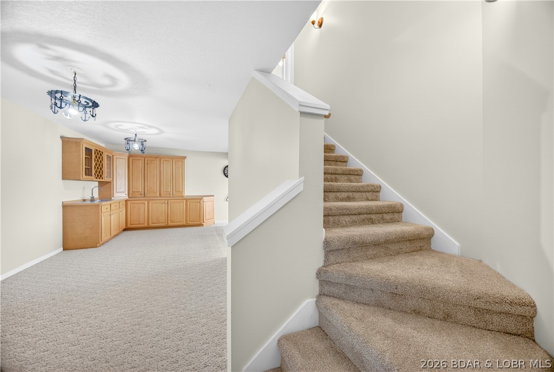 Diamond Head - Residential