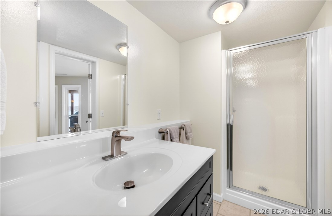 Diamond Head - Residential