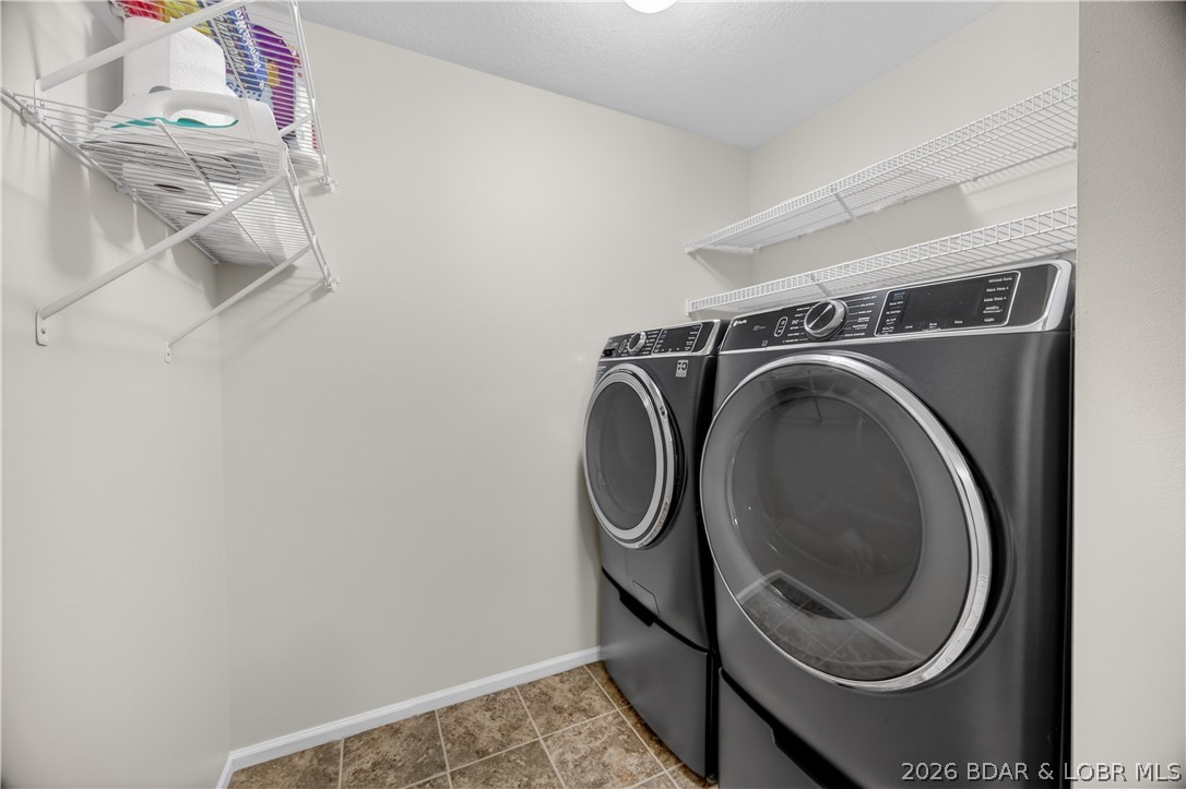 Diamond Head - Residential