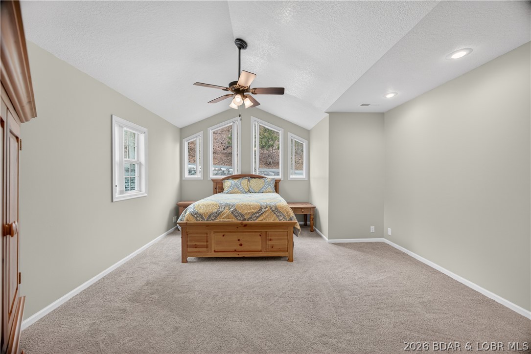 Diamond Head - Residential