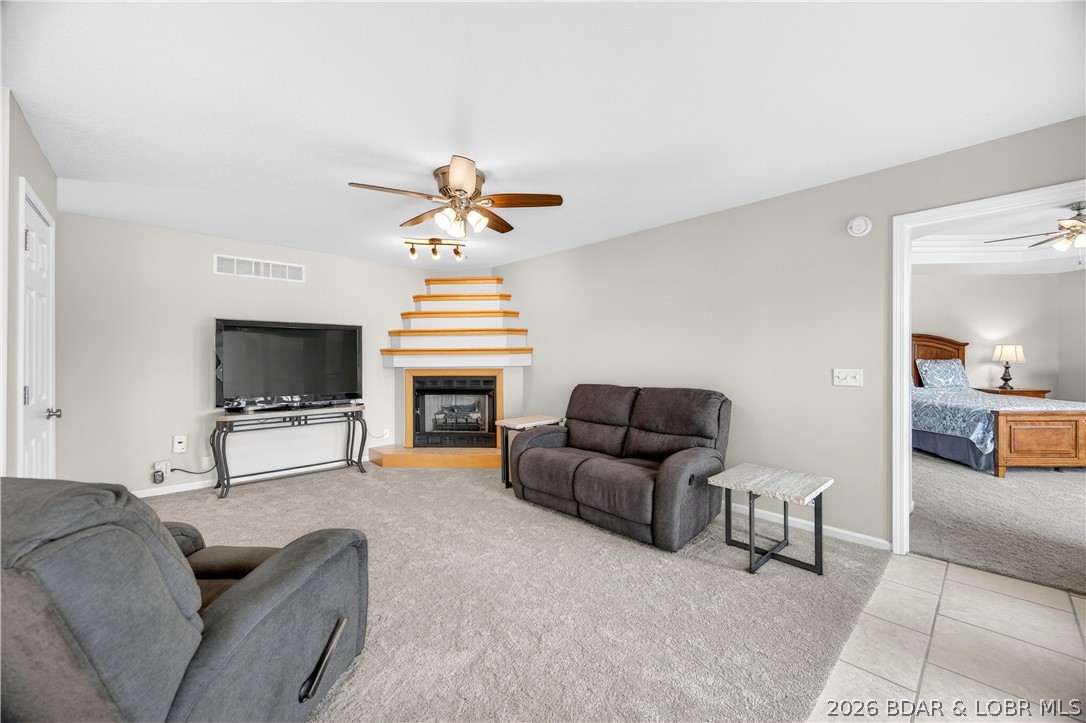 Diamond Head - Residential