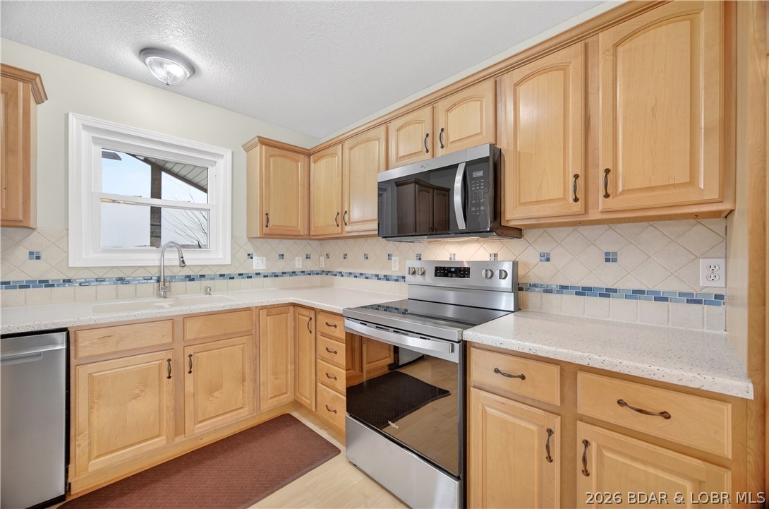 Diamond Head - Residential