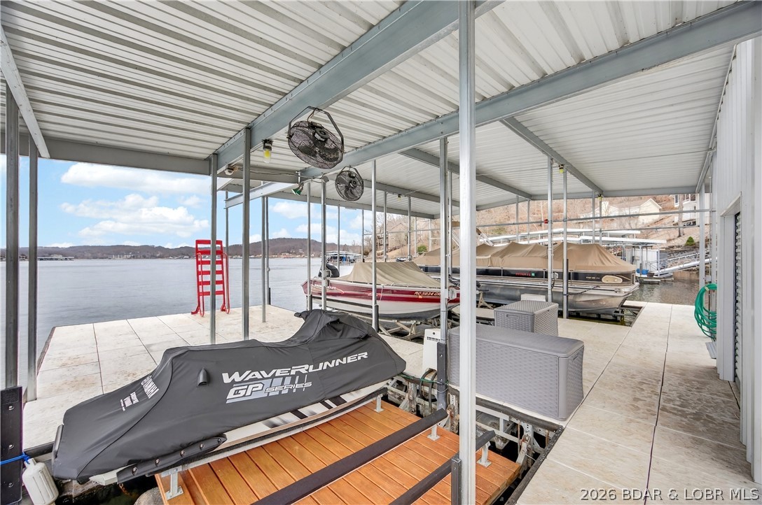 Diamond Head - Residential