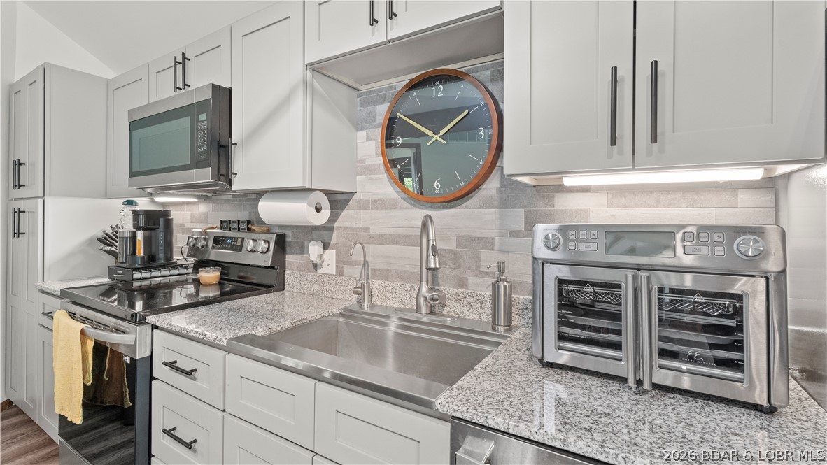 Hogan Woods Condominiums - Residential
