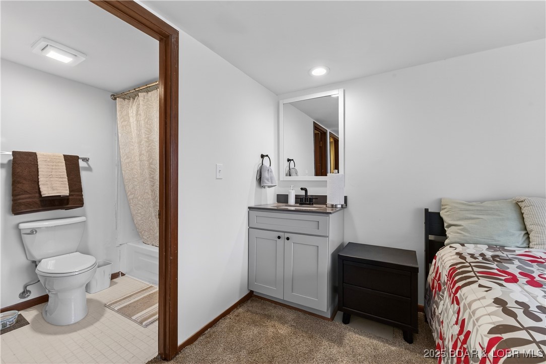 Hogan Woods Condominiums - Residential